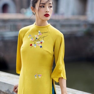 CHI Vietnamese Traditional Ao Dai for Women, Ao Dai for Girls, Ao Dai Vietnam, Embroidery Ao Dai Set Yellow
