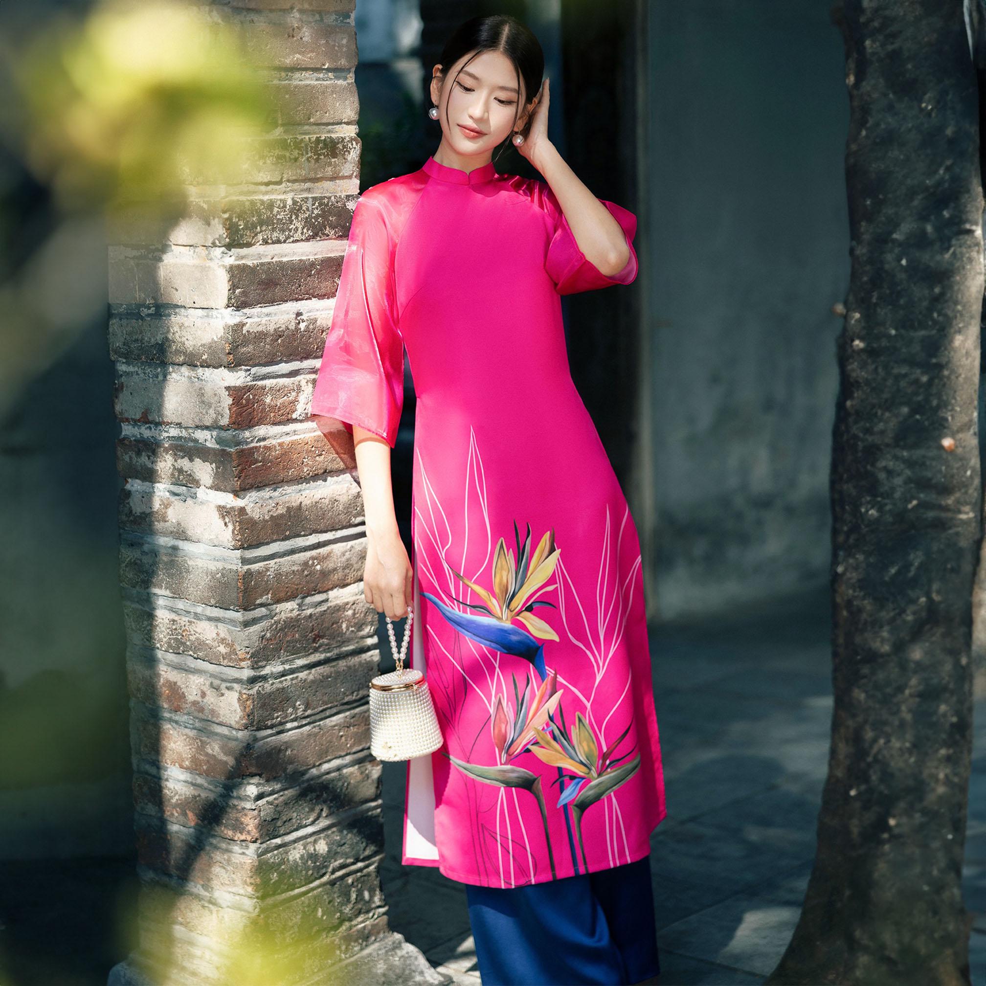 Ngoc Lam 女性用ベトナムアオザイ、プリントシルクアオザイセット