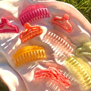 Neon Large/Medium Hair Claw Clips