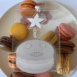 Emil Macaron Lunar Tear Keychain double sided acrylic design B Grade - Nier Automata, NieR Replicant Gestalt