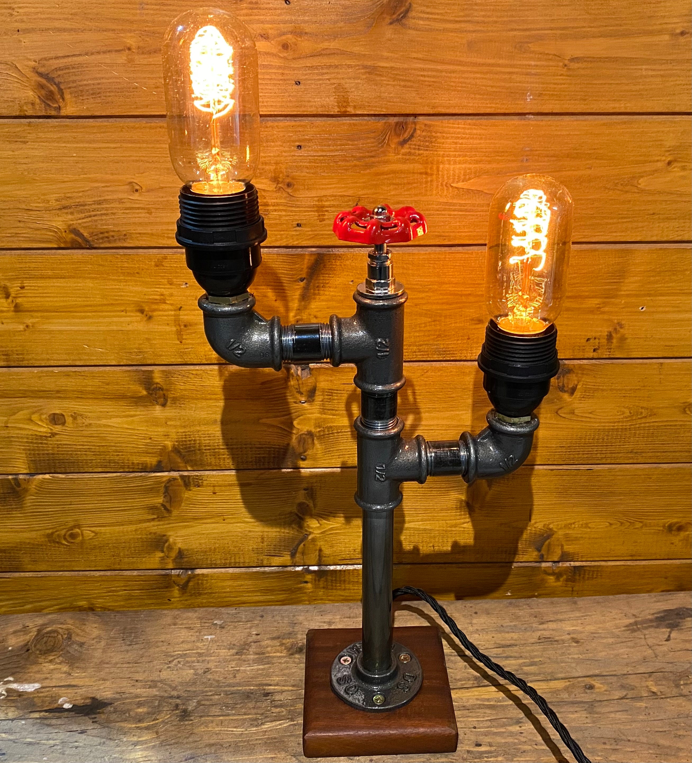 Seaside Village Industrial Table Lamp, Vintage Bedside Lamp With USB Charging Port Dimmable Steampunk Office Lamp Metal Pipe Edison Reading Lamp