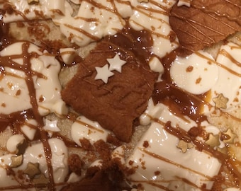 White chocolate & Biscoff Blondie with caramel