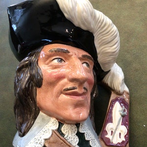 Vintage Royal Doulton 1982 Large D’artagnan D6691 (as is small chip on lip)