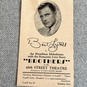 Vintage 48th Street Theater Produktion ""Brothers"" Gast Postkarte Unbenutzt."