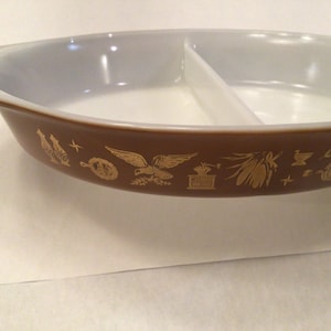 Vintage Pyrex Early American Pattern Casserole Dish