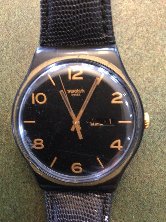 Vintage Swatch Watch Black With Gold Numbers and Date - Etsy display picture 1