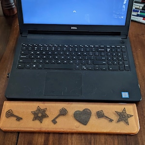 Computer wrist rest