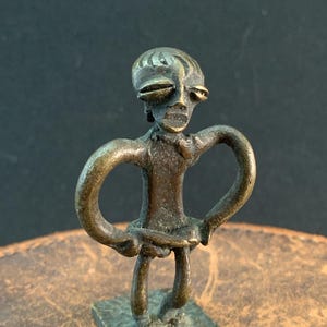 Antique Bronze Akan gold-weight used by Ashanti/ Asante of West Africa 6.2cm