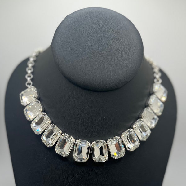 Show stopper Swarovski Crystal Anna Wintour statement collet necklace Taylor Swift bejeweled  18x13 octagon silver finish.