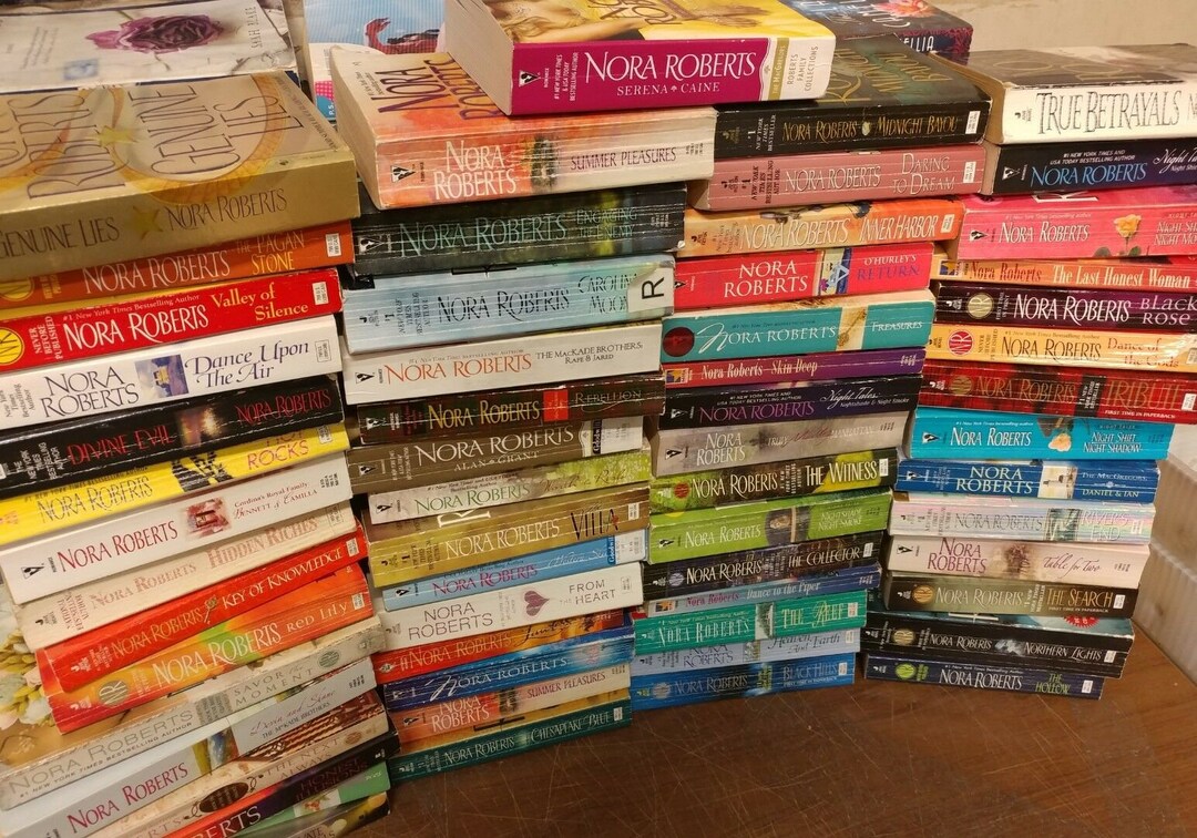 Lot of 10 Nora Roberts Romance Set Paperback random Books Mix Fiction ...