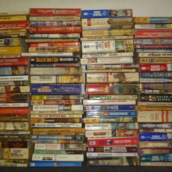 Lot Of 20 WESTERN NOVELS Paperback Fiction Books Mix Unsorted Set *Famous Authors* such as Zane Grey Louis Lamour Johnstone McCarthy