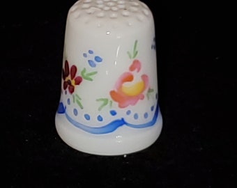 WIZARD OF OZ FINE PORCELAIN CHINA THIMBLE RED SLIPPERS 