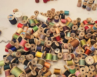 Carretes de madera vintage, hilo de algodón, abrigos, estrellas, cinchas y más (elige el tuyo y al finalizar la compra elige la cantidad)