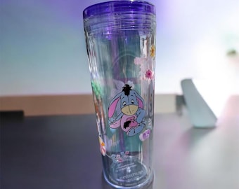 Angepasste Disney 18 Unzen SkinnTumbler | Personalisierte Namenstasse | Disney inspiriert Plastikbecher mit Strohhalm | Geschenk für ihre Mutter Geburtstag