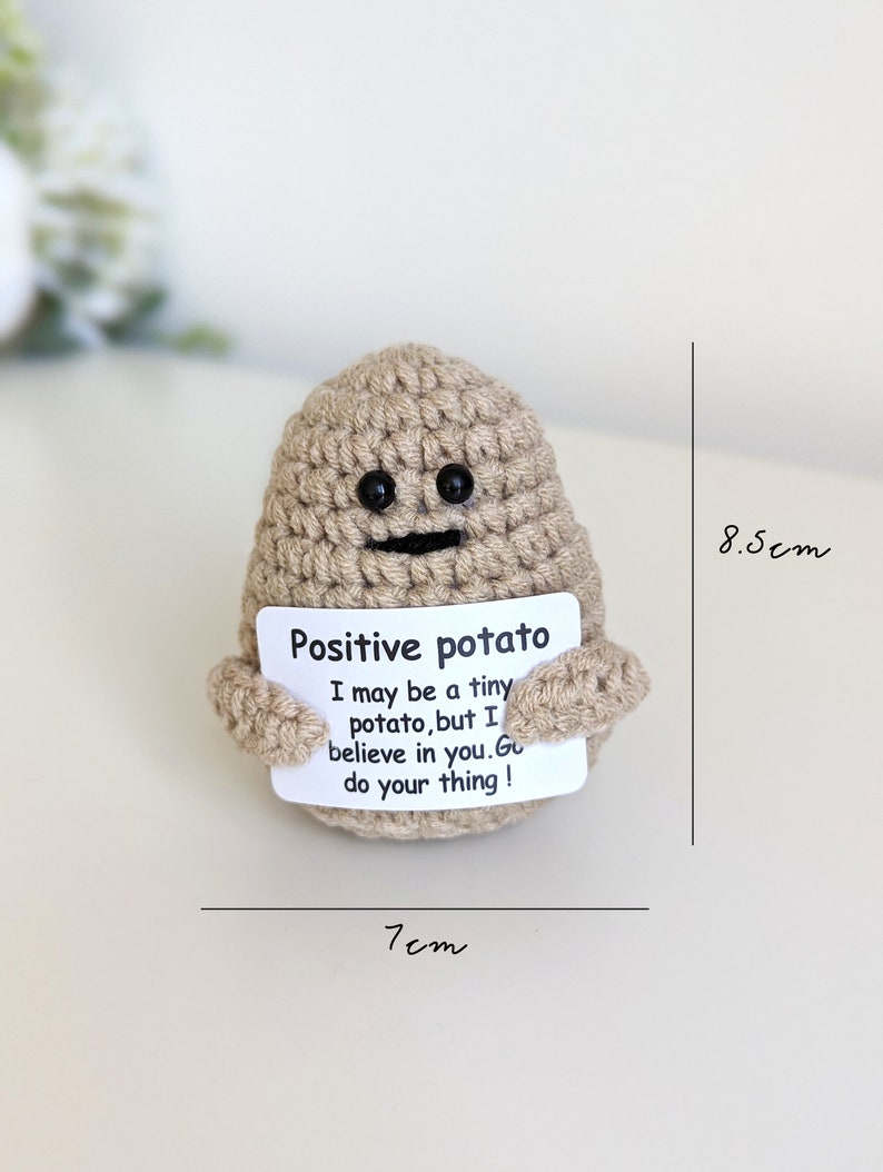 Illumina i tuoi regali giornalieri, ornamenti all'uncinetto con frutta e verdura, regali amigurumi di supporto emotivo Potato positive