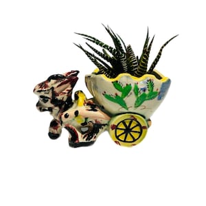 Vintage Donkey and Cart Planter – Made in Japan – Bold, Hand-Painted Ceramic. 14 cm x 6 cm