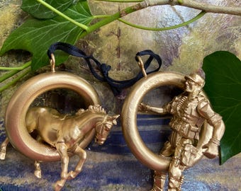 Adorno colgante de juguete vintage: decoración de árbol de oro reciclado, regalo de fiesta