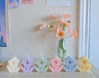 Soy Wax Daisy Candle | Cute Aesthetic Room Decor