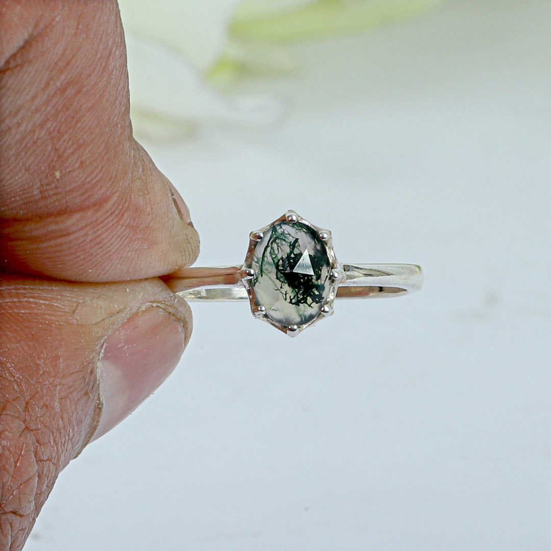•FACETED MOSS AGATE - OVAL• prong set silver ring (size 5.25)