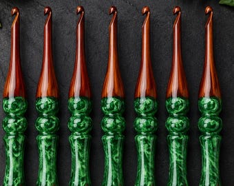 9 Piece Wooden Crochet Hook Set 4mm–12mm, Handmade Beech Wood Crochet Hooks, Ergonomic Yarn Hooks, Crochet Gift for Beginners