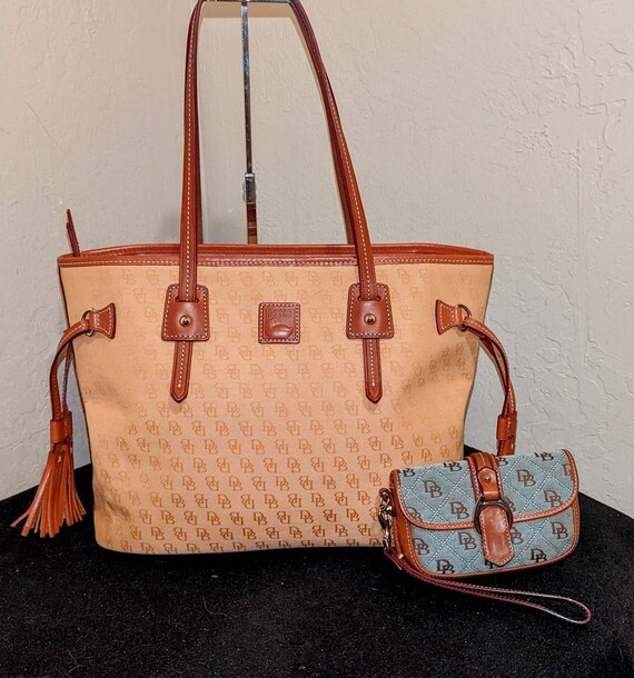 florentine tassel shoulder bag