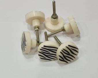 Perilla decorativa de resina (juego de 6)