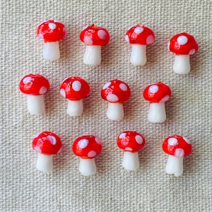 10pcs Red Glass Mushroom Beads