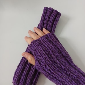 Polswarmers LILA met bouclé manchetten polswarmers handwarmers wollen handwarmers winter gebreide dames handschoenen armwarmers duimgat yoga warm