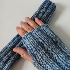 Polswarmers blauw gradiënt! Manchetten polswarmers handwarmers wollen handwarmers winterbreiwerk dameshandschoenen armwarmers duimgat yoga warm