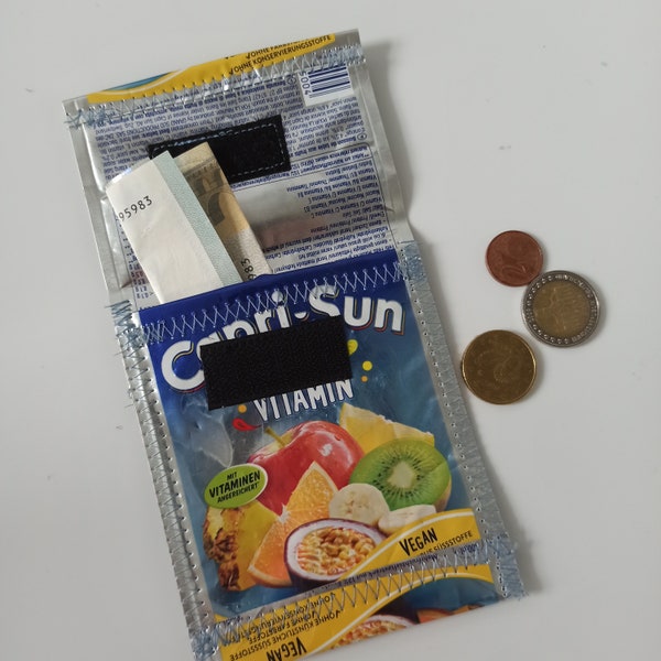 Capri-Sonne-Portemonnaie MULTIVITAMIN Geldbörse Upcycling nachhaltig öko Geldbeutel Damen Herren Hosentasche Klettverschluss Brustbeutel