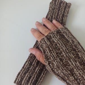 Polswarmers BRUIN MELANGE! Manchetten polswarmers handwarmers wollen handwarmers winterbreiwerk dameshandschoenen armwarmers duimgat yoga warm