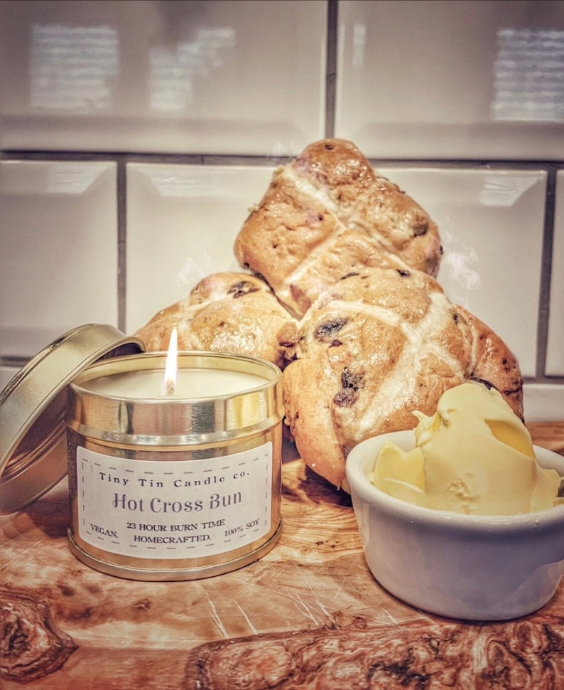 Homemade Candle Hot Cross Bun Scented Soy Tin Candle 100ml Perfect Easter Gift image 1