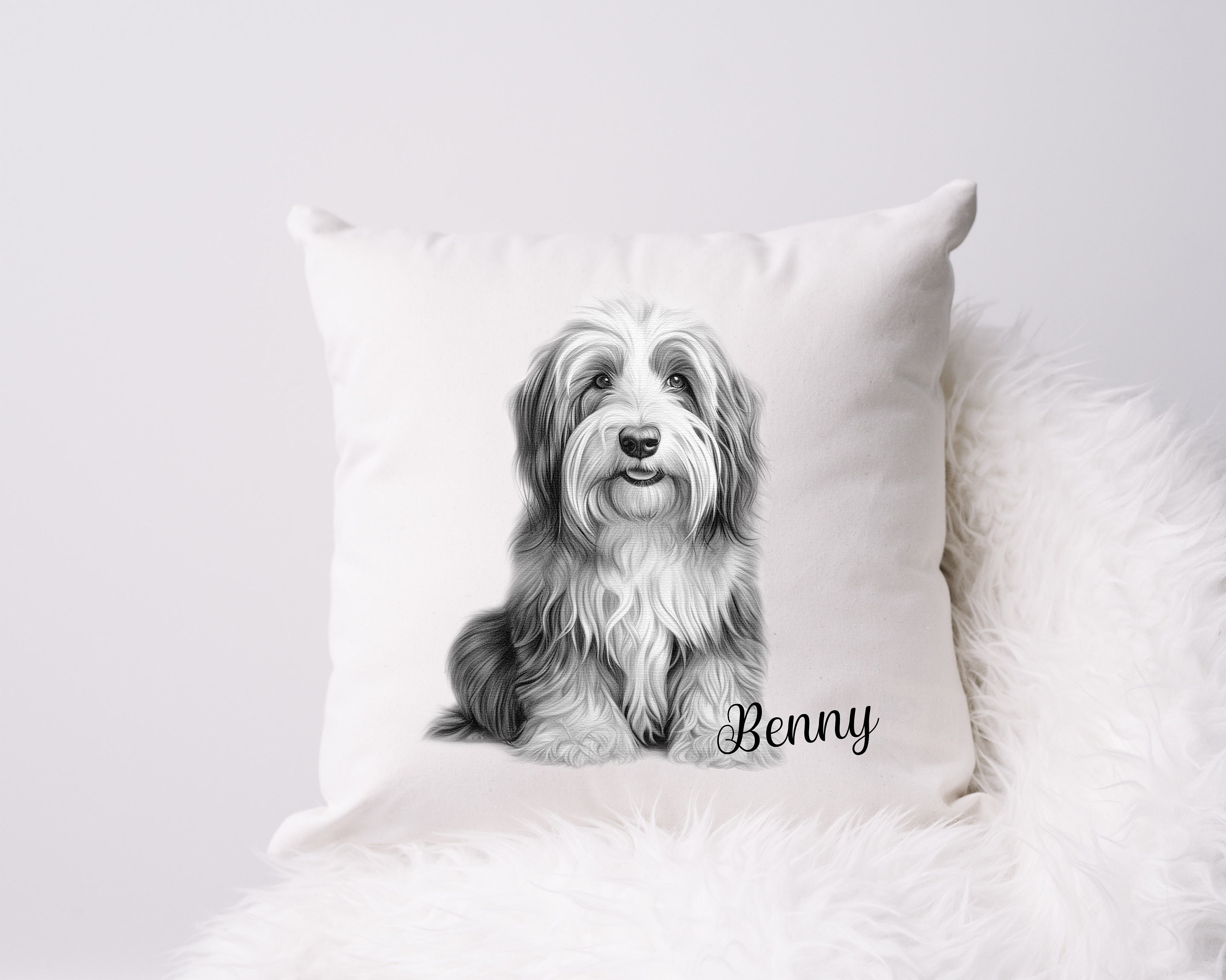 Personalised Sketched Bearded Collie Cushion - The Ultimate Gift for Dog Lovers and a Tribute to the Beloved Bearded Collie Breed