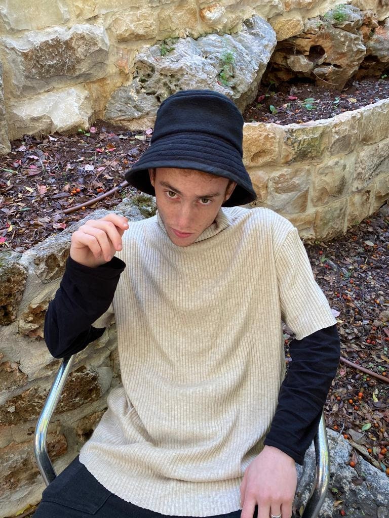 Bucket Fleece and Linen Warm Unisex Winter Hat in Black or  display picture 3