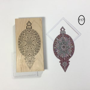 KERST ORNAMENT Rubberstempel. Contouren 3 D . Hout gemonteerd