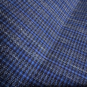 Geo - Vintage blau gestreifter Stoff, handgewebter Vintage Stoff, primitiv gewebt, selbst gesponnener Indigo Stoff