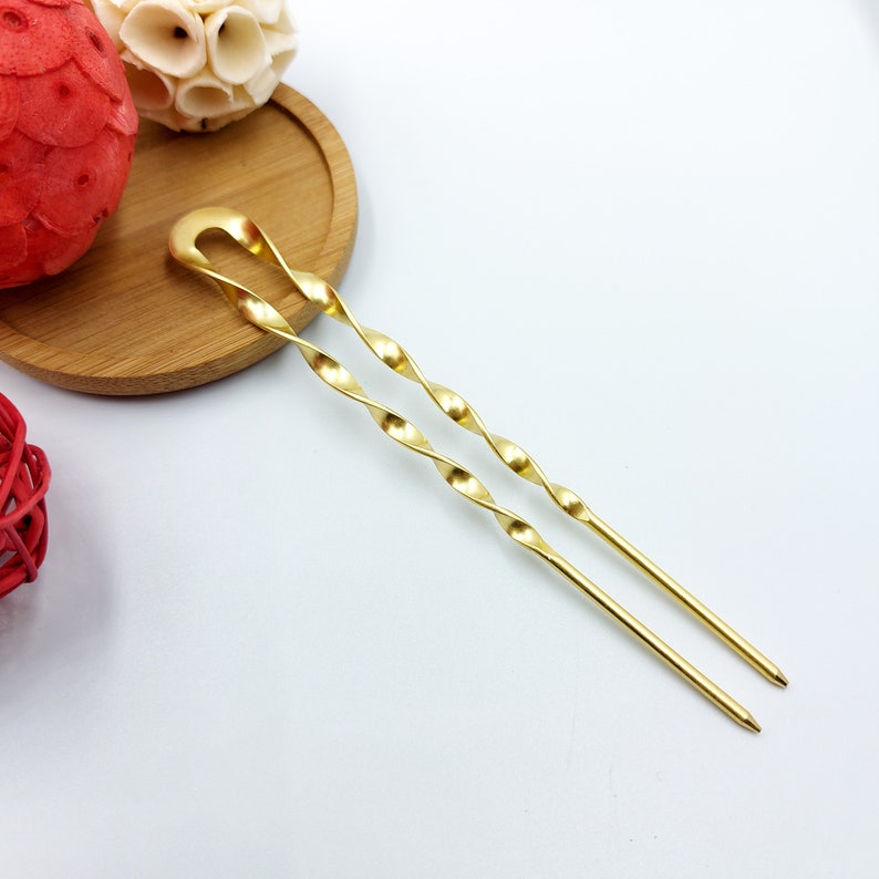 Details about Floral Silver Metal Hair Stick Hair Chopsticks Hairpin Pin Handmade Hair Band Details about Floral Silver Metal Hair Stick Hair Chopsticks Hairpin Pin Handmade Hair Band