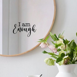 Je suis assez autocollant miroir. Autocollant quotidien d'affirmation, d'inspiration, de vibrations positives et de citation de motivation. Cadeau parfait pour elle/lui