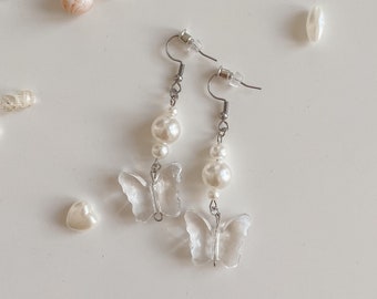 Aesthetic Crystal Butterfly Earrings, Cute Pearl Dangle Earrings, Vintage style, Y2k, Butterfly jewelry, Cottagecore, Sparkle Clear Earrings