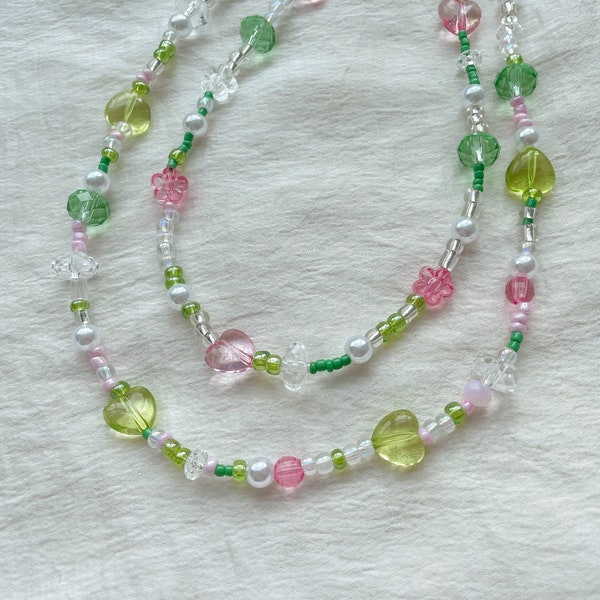 Two-tiered beaded necklace, Layered necklace, Y2k, Choker necklace, green and pink color, beaded choker, beaded necklace, hippie style