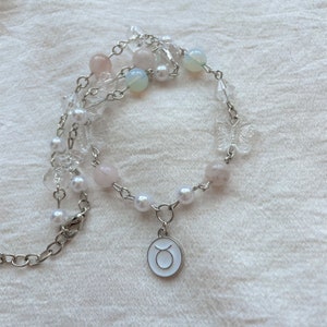 Sternzeichen Personalisierte Halskette, Rosenquarz Perlen Choker, ästhetische Charm Perlen Schmetterling Kristall, Horoskop Sternzeichen Bild 3