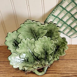 Vintage Vietri Foglia Green Leaf Hand Painted Majolica Dish Bowl, Lettuce, Cabbageware, European Pottery, Wall Plate Decor, Made in Italy