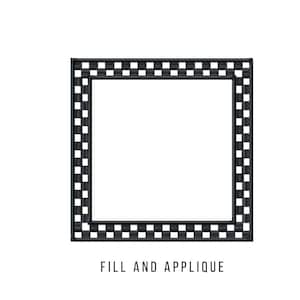 Puede incluir: Un diseño de bordado a máquina que presenta un cuadrado con un margen a cuadros. El diseño incluye el texto "SQUARE WITH CHECKERED MARGIN" y "MACHINE EMBROIDERY DESIGN". El texto adicional dice "FILL AND APPLIQUE" y "MULTIPLE SIZES AND FILE TYPES".