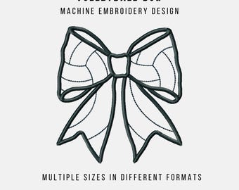 Può includere: Design di ricamo a macchina in bianco e nero di un fiocco a tema pallavolo. Il fiocco è composto da una serie di linee curve che ricordano una rete da pallavolo. "VOLLEYBALL BOW" e "MACHINE EMBROIDERY DESIGN" sono scritti in nero sopra il fiocco. "MULTIPLE SIZES IN DIFFERENT FORMATS" è scritto in nero sotto il fiocco.