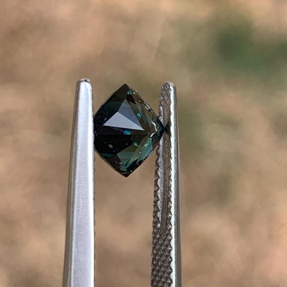 Saphir Bleu-vert Naturel D'Australie 3.2 Mm (0.14 Ct) - Traité Thermiquement