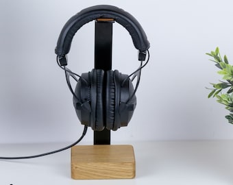 Hardwood Headphone Stand: Steel Rack with Leather Top