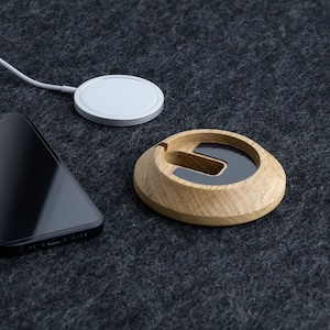 Magsafe wood stand, charging station for iPhone 12/13/14/15/16, docking station