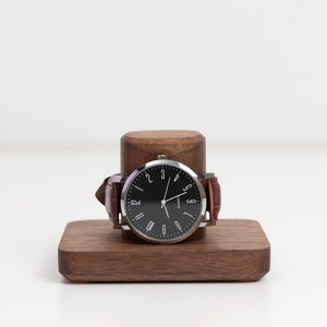Watch Stand for multiple watches made of solid wood, Wristwatch Storage, Timepiece Display, Watch holder and display for 1-5 watches
