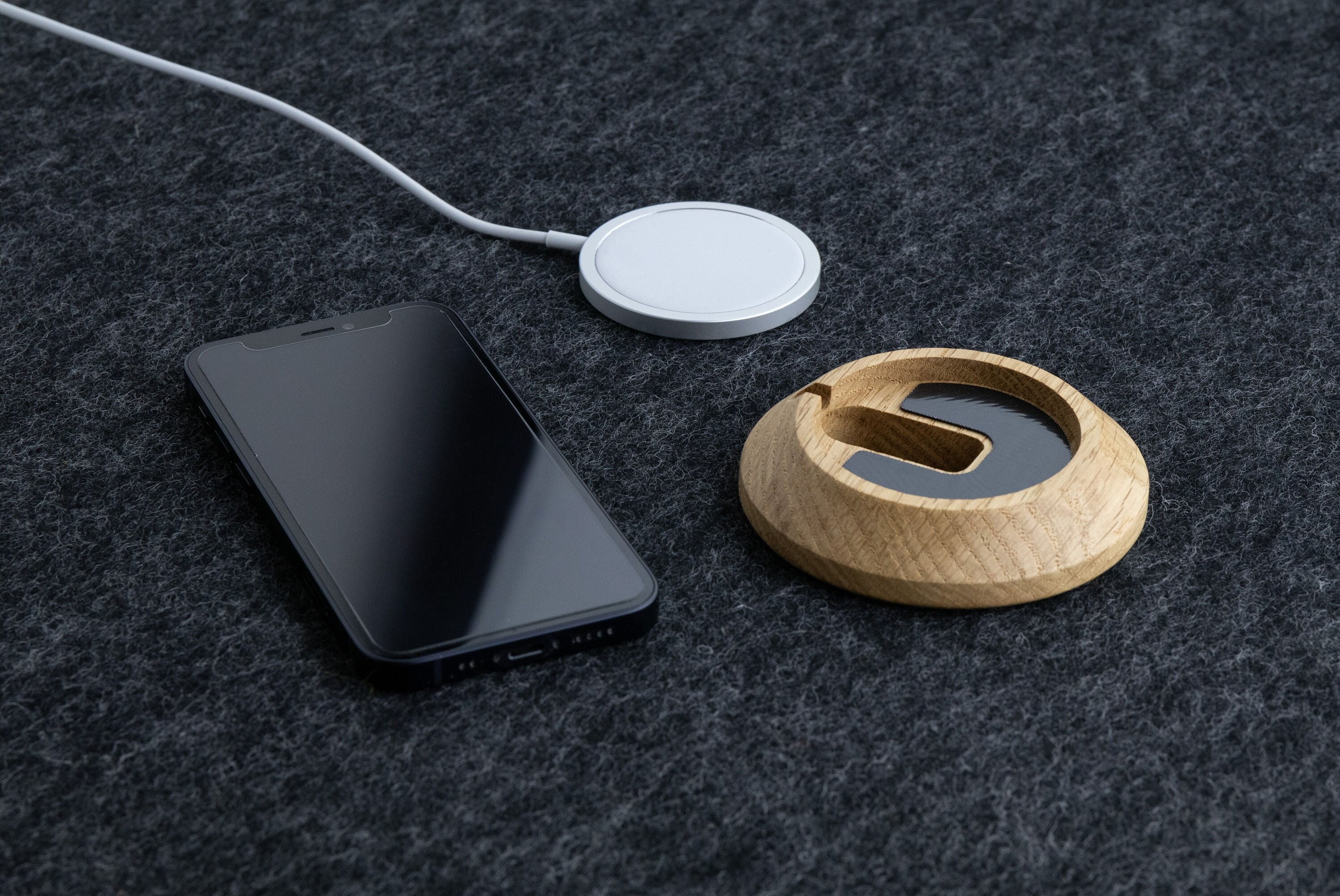 Magsafe wood stand, charging station for iPhone 12/13/14/15/16, docking station