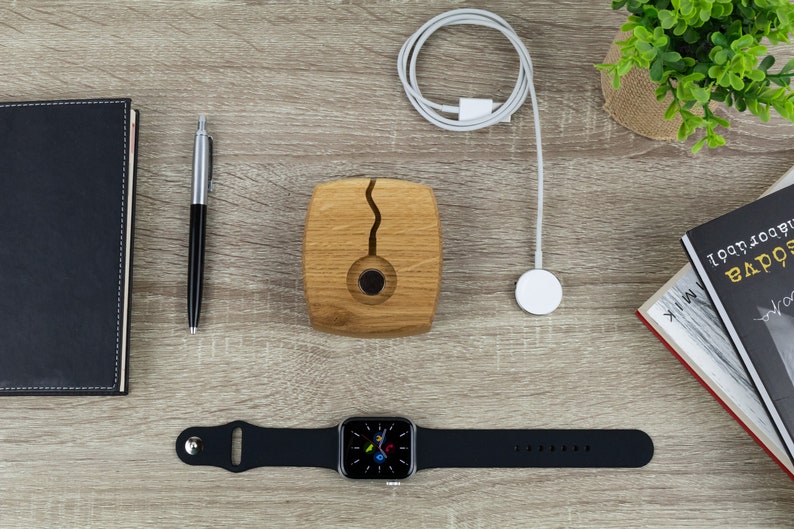 StemBear Apple Watch Charging Stand - Thumbnail 5